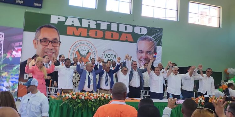 Partido MODA proclama a Luis Abinader como su candidato presidencial